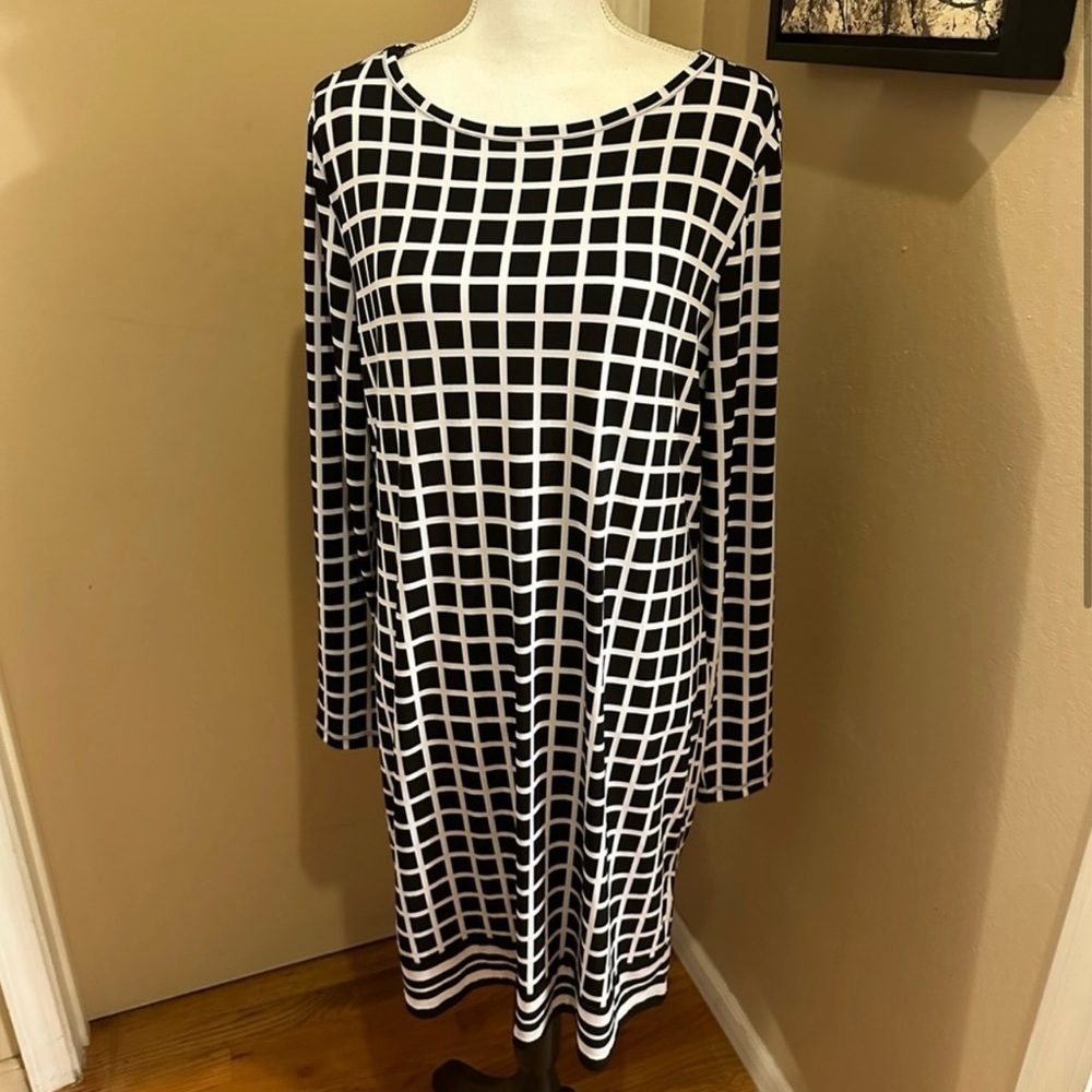 Michael Kors dress. Black and white. Size XL